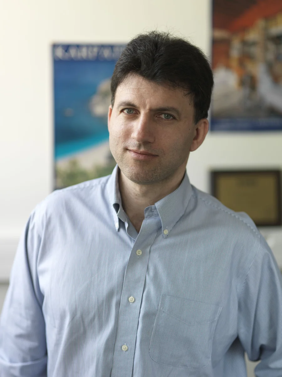 니코스 파라기오스 (Nikos Paragios)의 사진
