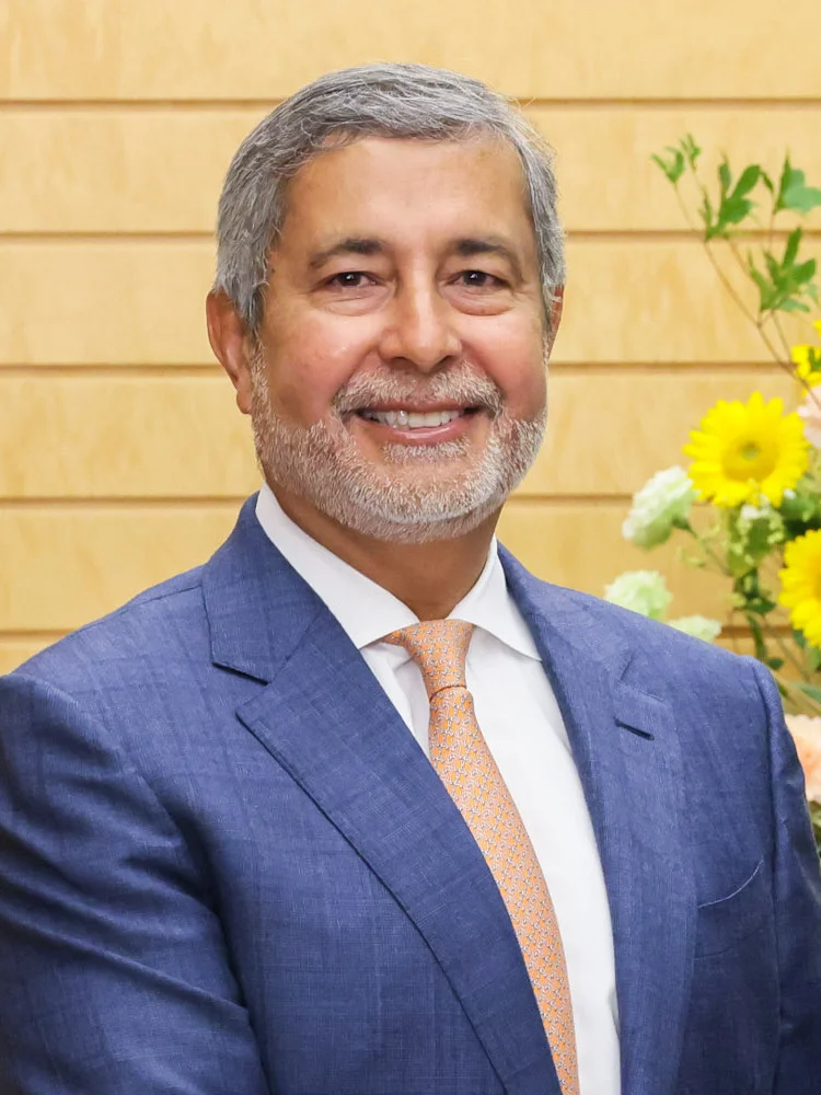 산제이 메흐로트라 (Sanjay Mehrotra)의 사진